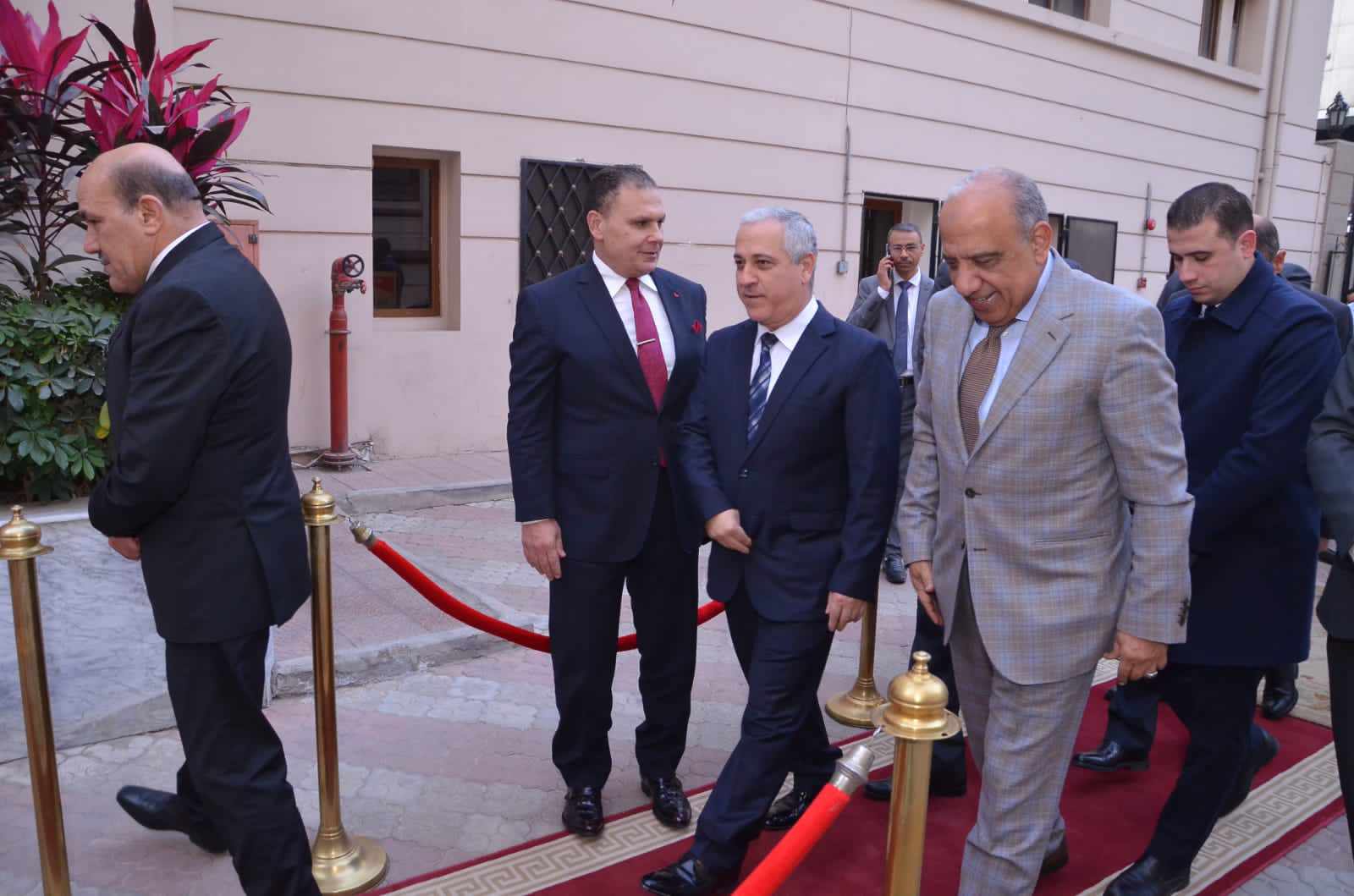 “الوطنية للصحافة” تستضيف وزير الكهرباء