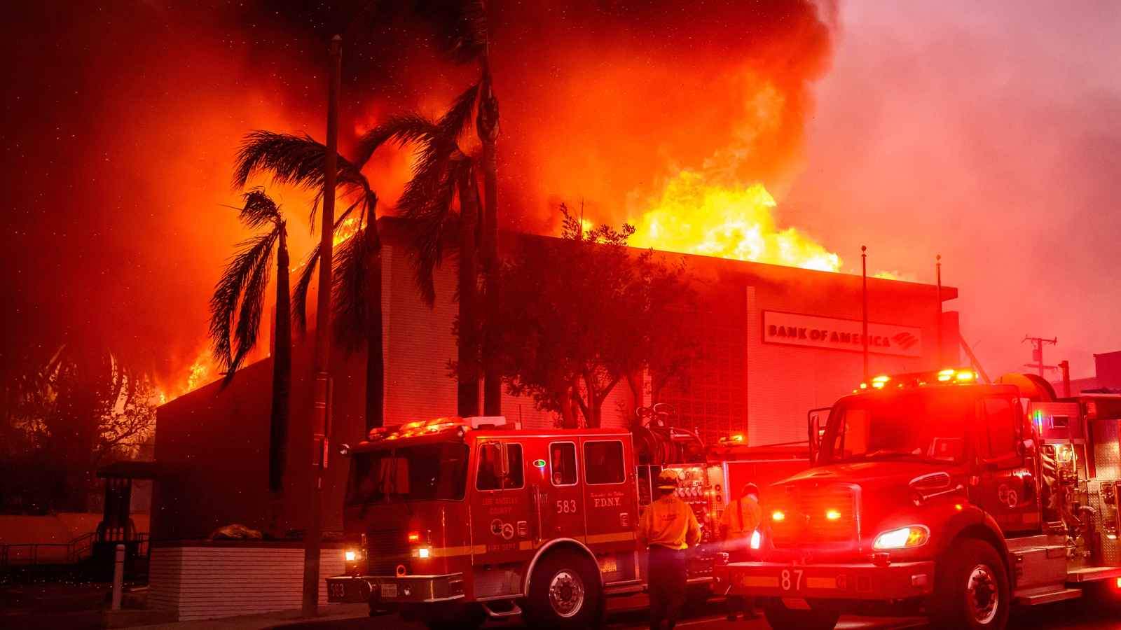 من “هيوز” إلى “سيبولفيدا”.. حرائق لوس أنجلوس تستعر مجددا