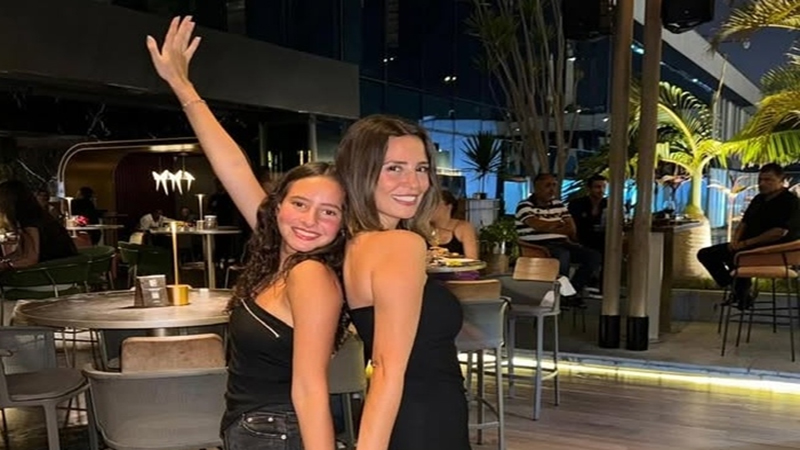 “إيمان العاصي” تحتفل بعيد ميلاد ابنتها