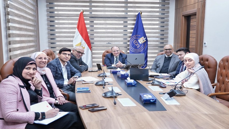 رئيس هيئة الدواء المصرية يبحث تنسيق الجهود المشتركة مع سفيرنا لدى تركيا