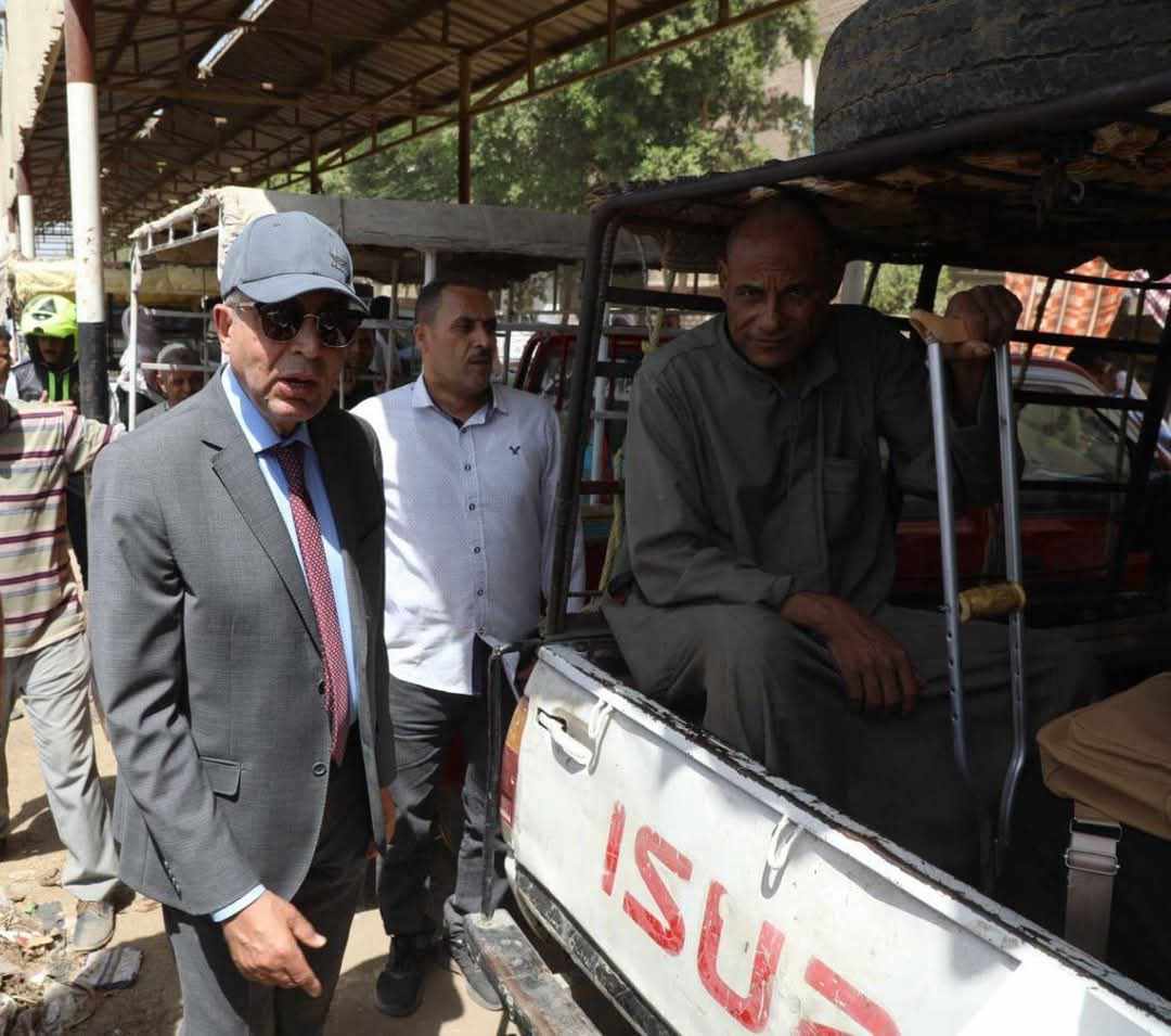 محافظ المنيا يقرر فتح باب الترخيص لسيارات الأجرة بجميع القرى