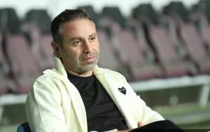 حازم إمام يؤكد … إنضمام بن شرقي للأهلي ضربة موجعة للزمالك