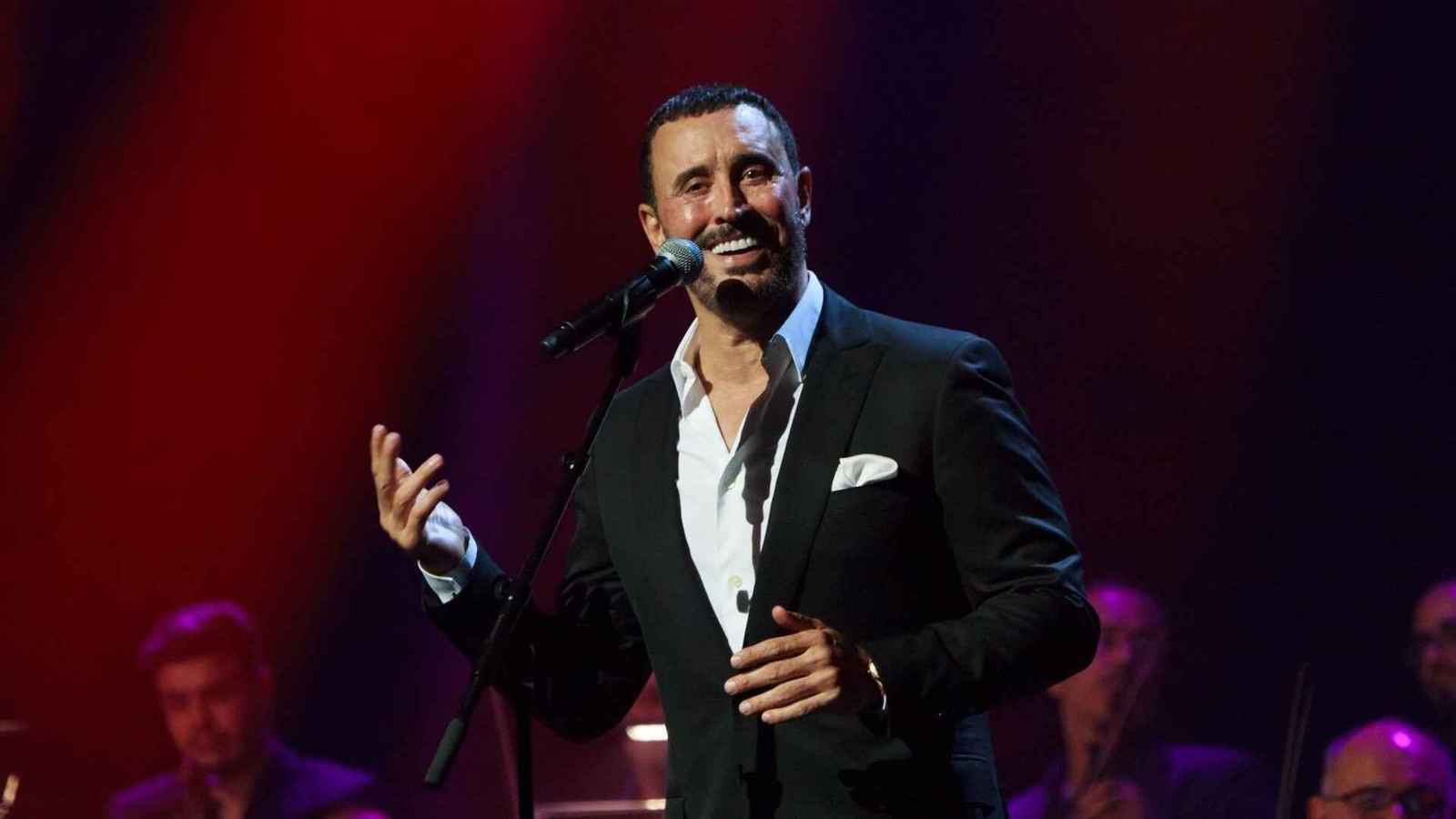 كاظم الساهر يحيي حفلًا غنائيًا في أبوظبي