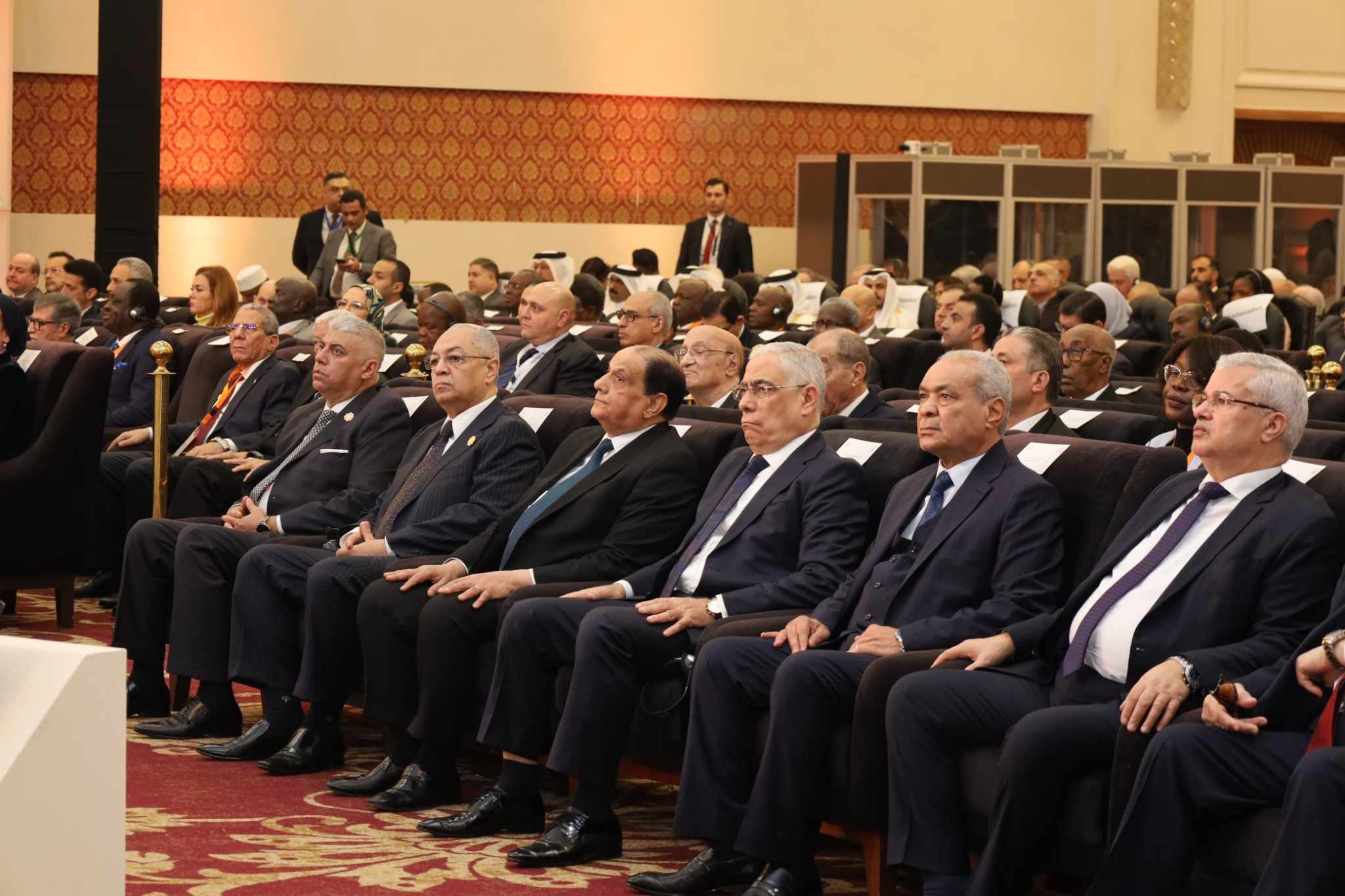 رئيس النيابة الادارية يحضر اجتماع رؤساء المحاكم العليا والمجالس الدستورية الأفريقية