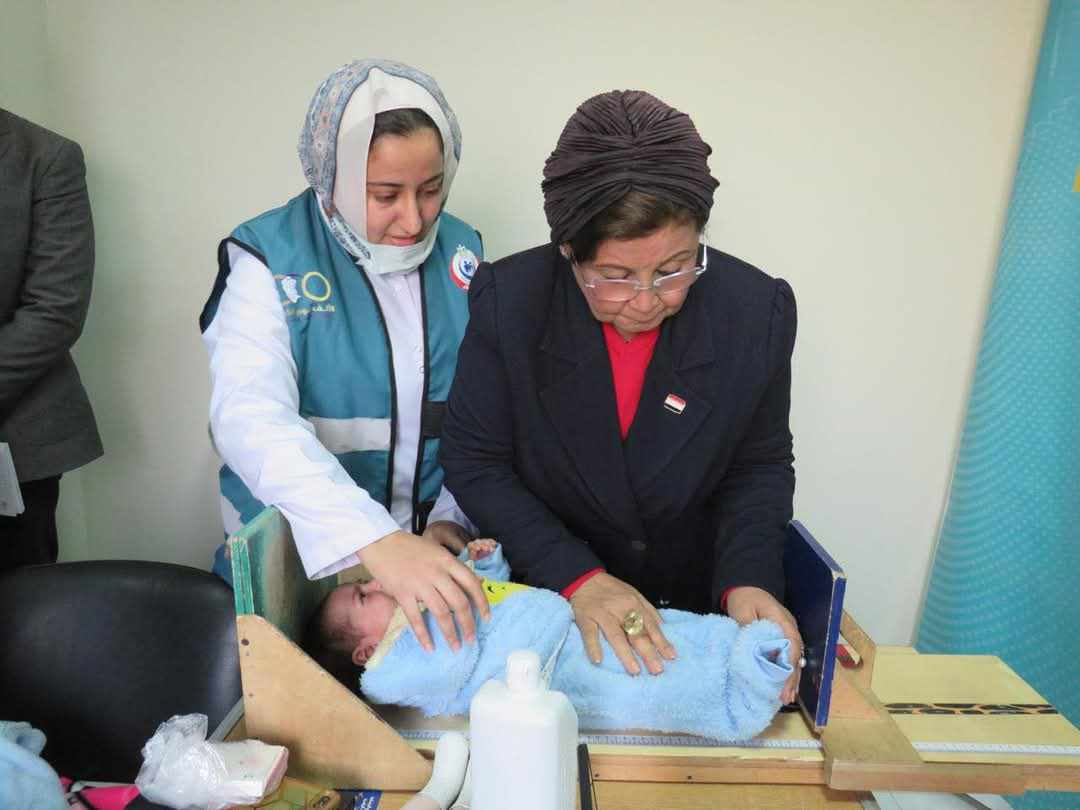 نائب وزير الصحة تتفقد وحدة طب أسرة سقارة بمحافظة الجيزة