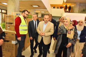 محافظ أسيوط يسلم 14 جهاز عروسة للفتيات المقبلات على الزواج