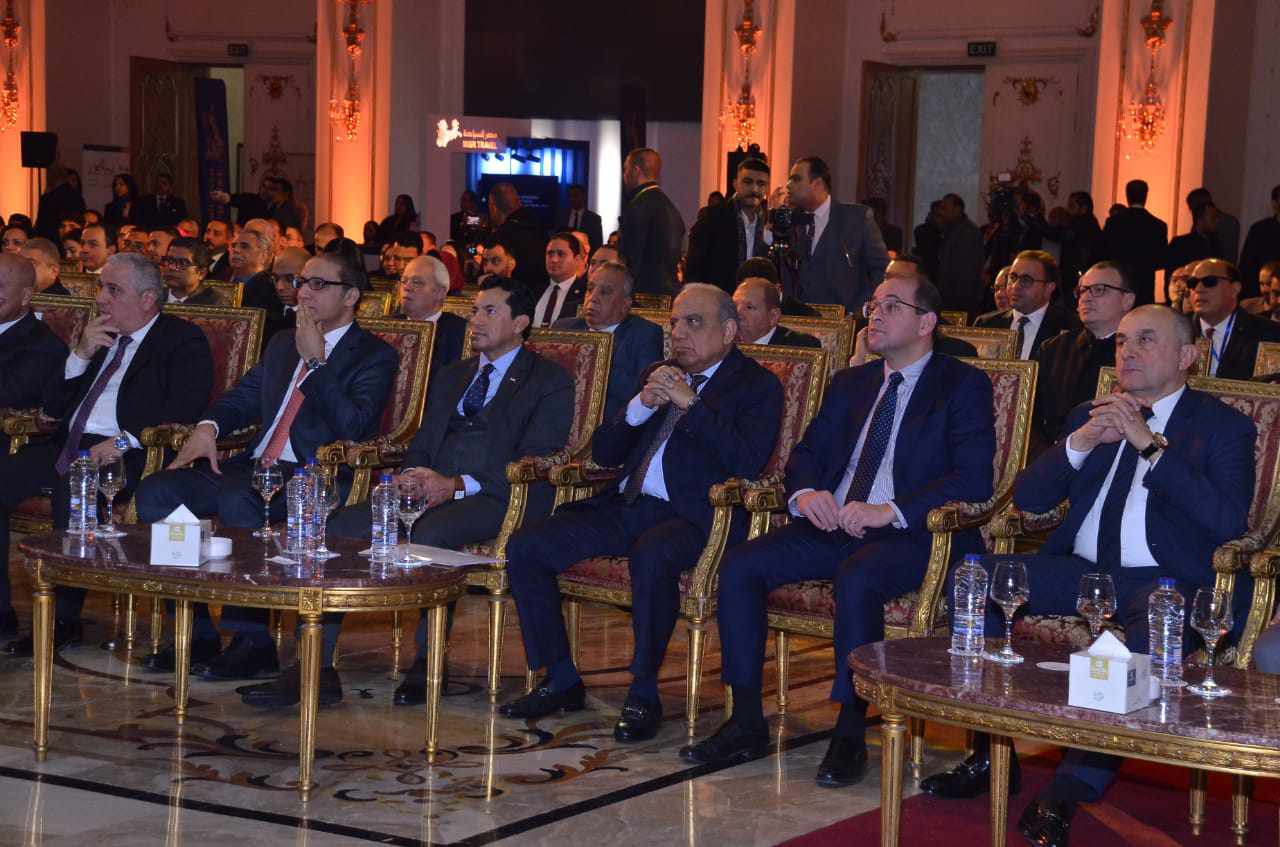 وزير الكهرباء: توطين صناعة المهمات الكهربائية بالشراكة مع القطاع الخاص‏