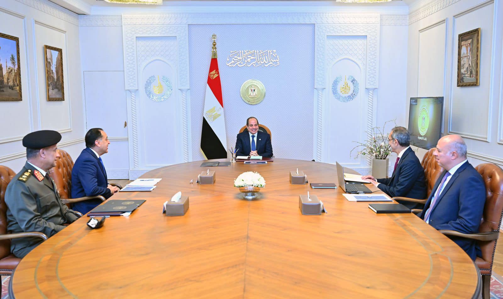 السيسي يؤكد ضرورة الاهتمام بمواصلة الارتقاء بمستوى التعليم من كل الجوانب