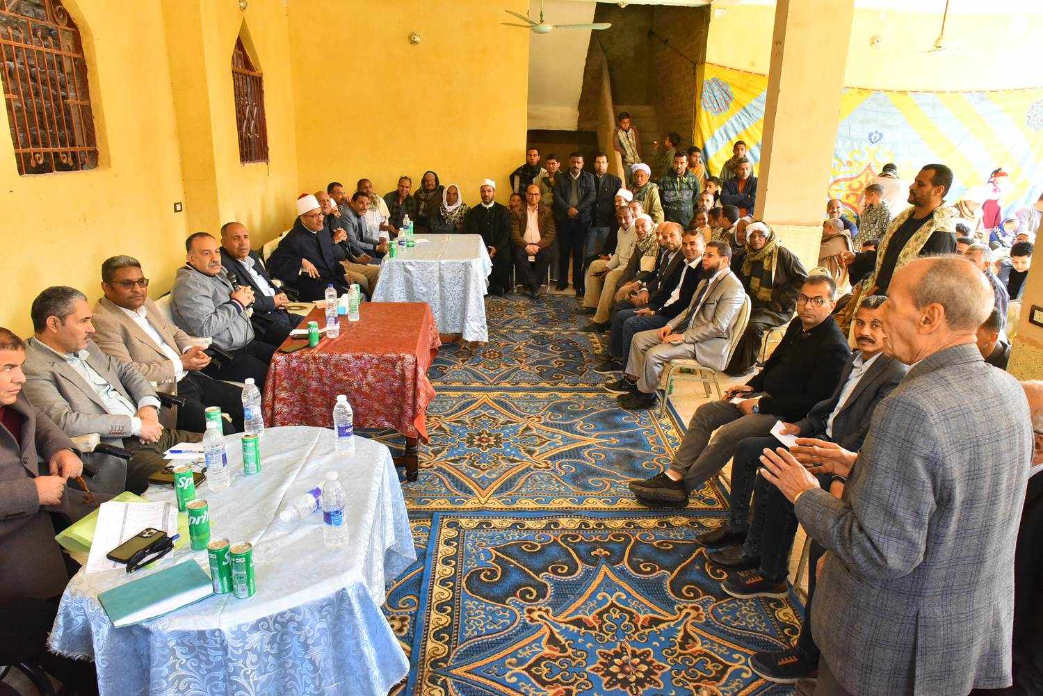 محافظ أسيوط يقرر تخصيص قطعتي أرض لإقامة مدرسة وسوق لقرية بني عديات