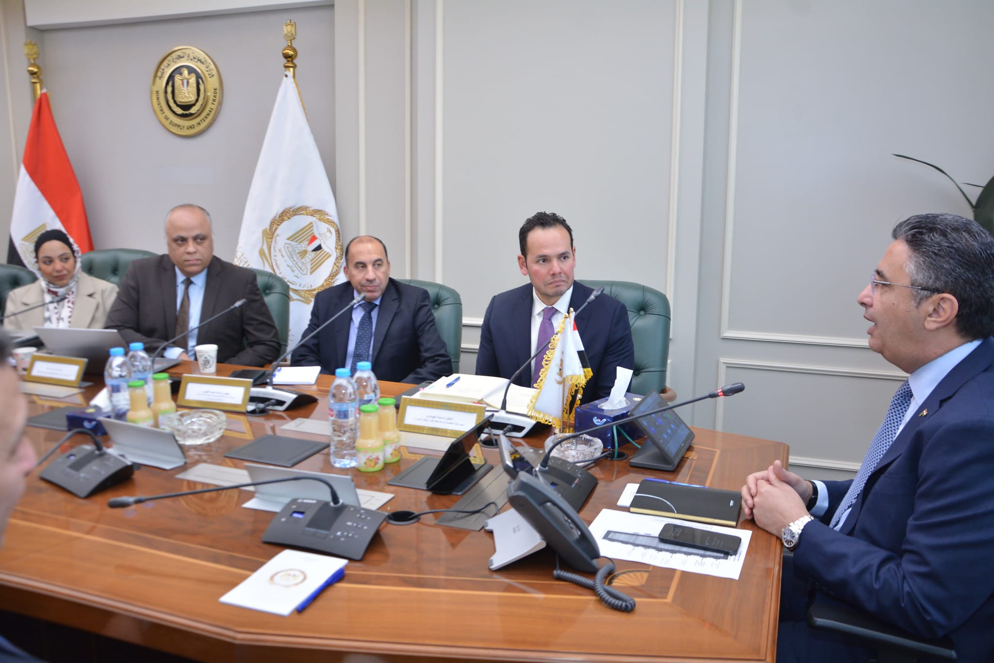 وزير التموين يبحث مع مركز المعلومات ودعم اتخاذ القرار بمجلس الوزراء مراقبة الأسعار