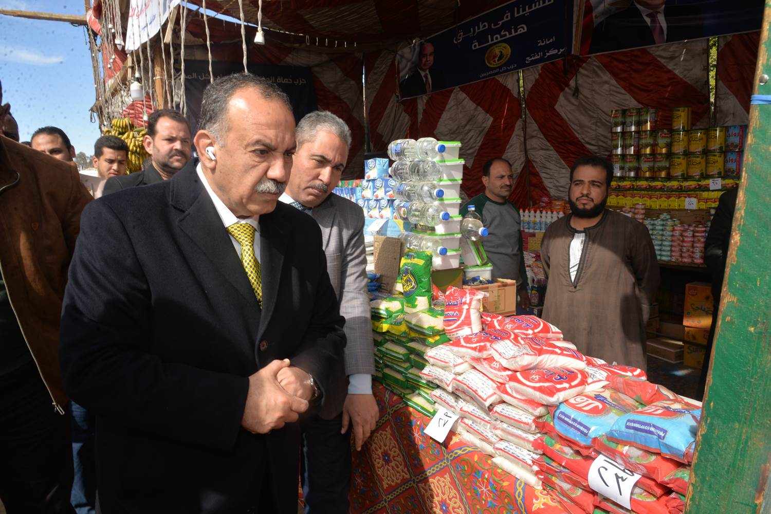 افتتاح معرض “أهلاً رمضان” بمركز الفتح