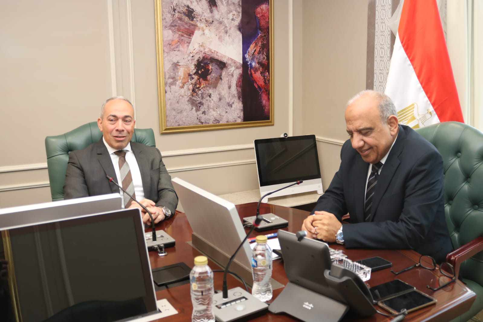 وزير الكهرباء يبحث مع مجموعة “جيزة للأنظمة” التعاون فى مجالات التحول الرقمي و التحكمات الآلية