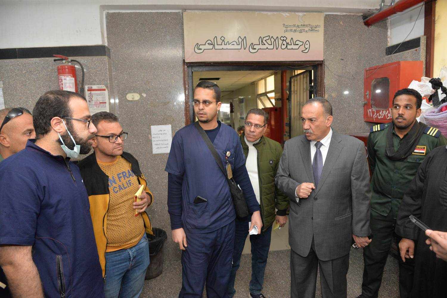محافظ أسيوط يتفقد مستشفى الإيمان العام للوقوف على مستوى الخدمات