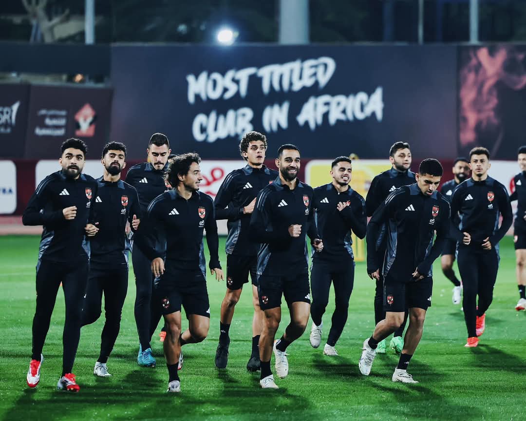 21 لاعباً في قائمة الأهلي لمواجهة بتروجيت بالدوري 