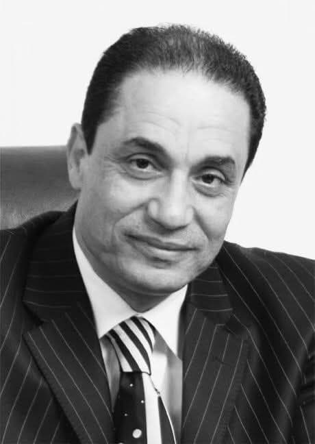 الدكتور سامي عبدالعزيز