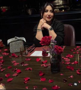 بالصور ..بوسي تحتفل بعيد الحب بأجواء رومانسية