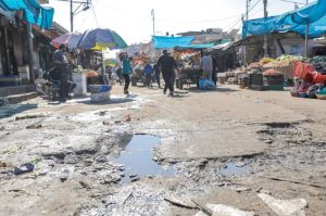 بعد تدميره.. سوق تاريخي في غزة يتحول لمكب للنفايات