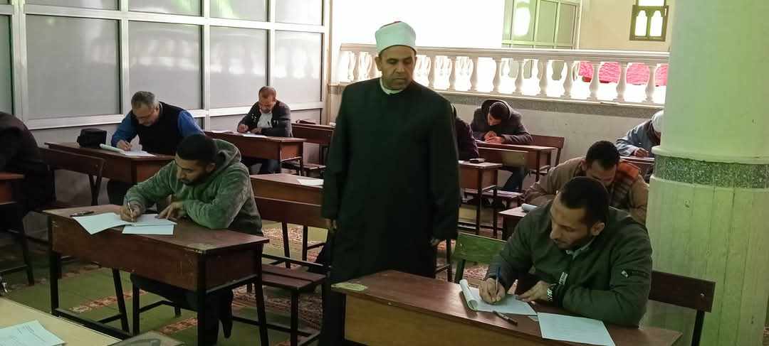 بحضور وكيل أوقاف أسيوط.. بدء إختبارات نهاية الدورة الثانية بمركز إعداد الخطباء و الواعظات