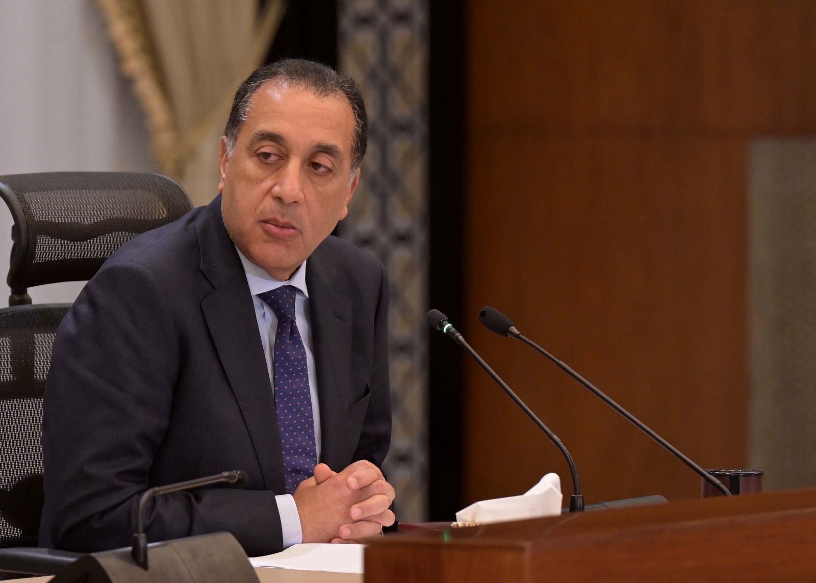 رئيس الحكومة يتابع الموقف التنفيذي لمنظومة تداول الأقطان