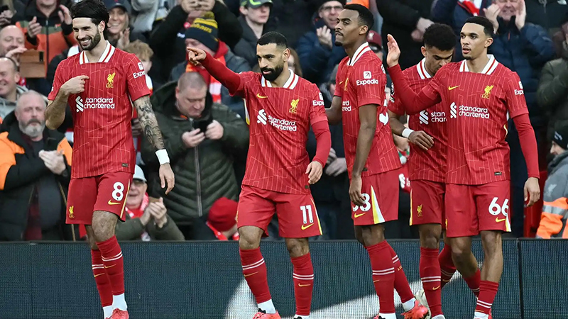 الدوري الإنجليزي …”ليفربول” يواجه “بورنموث” في الخامسة مساءا