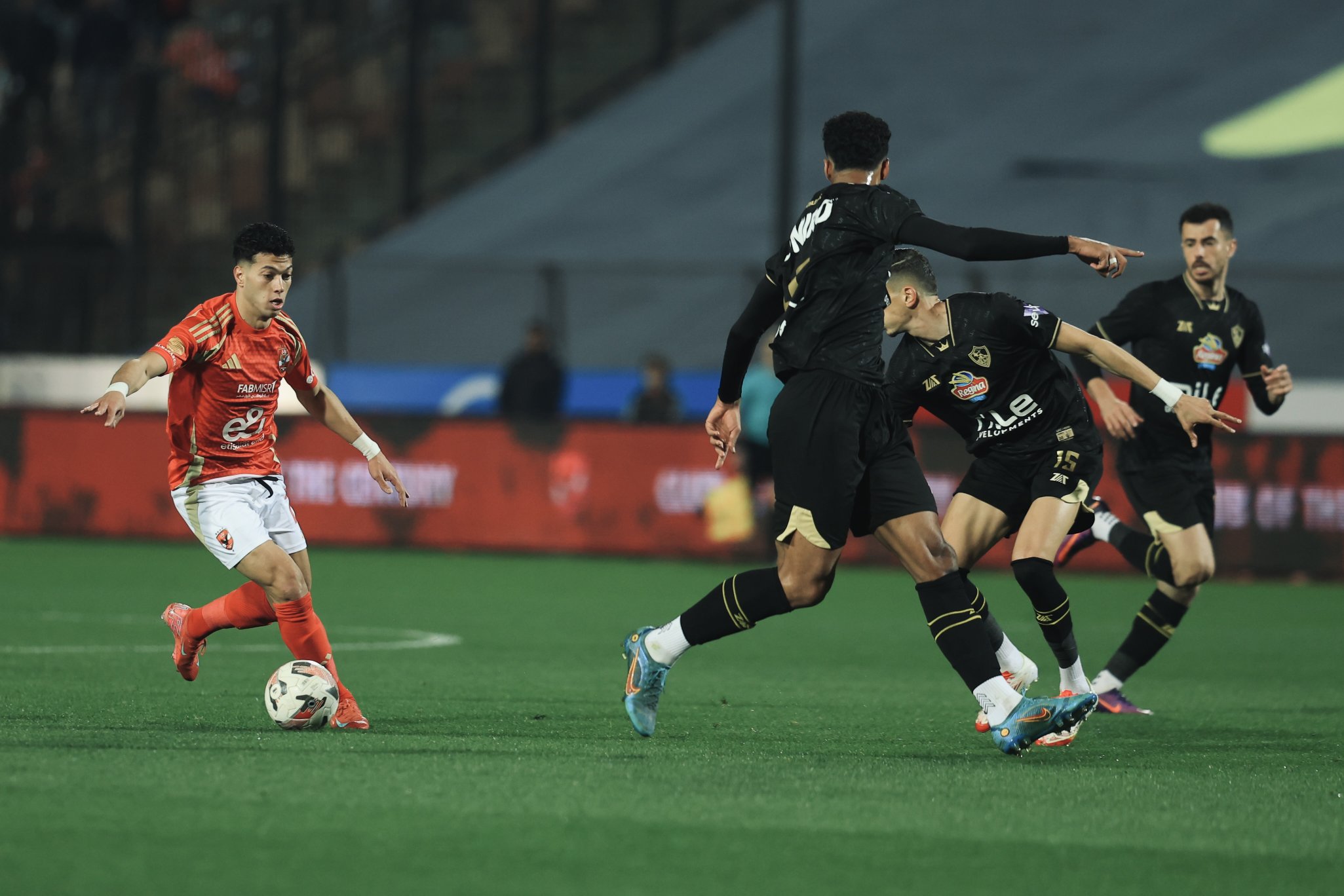 بهدف لكل فريق .. التعادل يحسم قمة الأهلي والزمالك