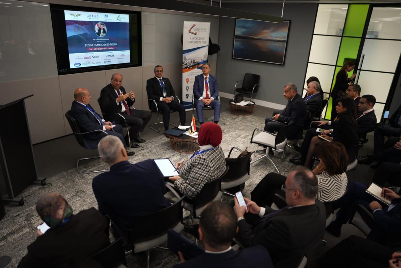 الدكتور سامح الحفني يشارك في أولى الجلسات الحوارية تحت عنوان” تشكيل مستقبل الطيران المدني المصري “