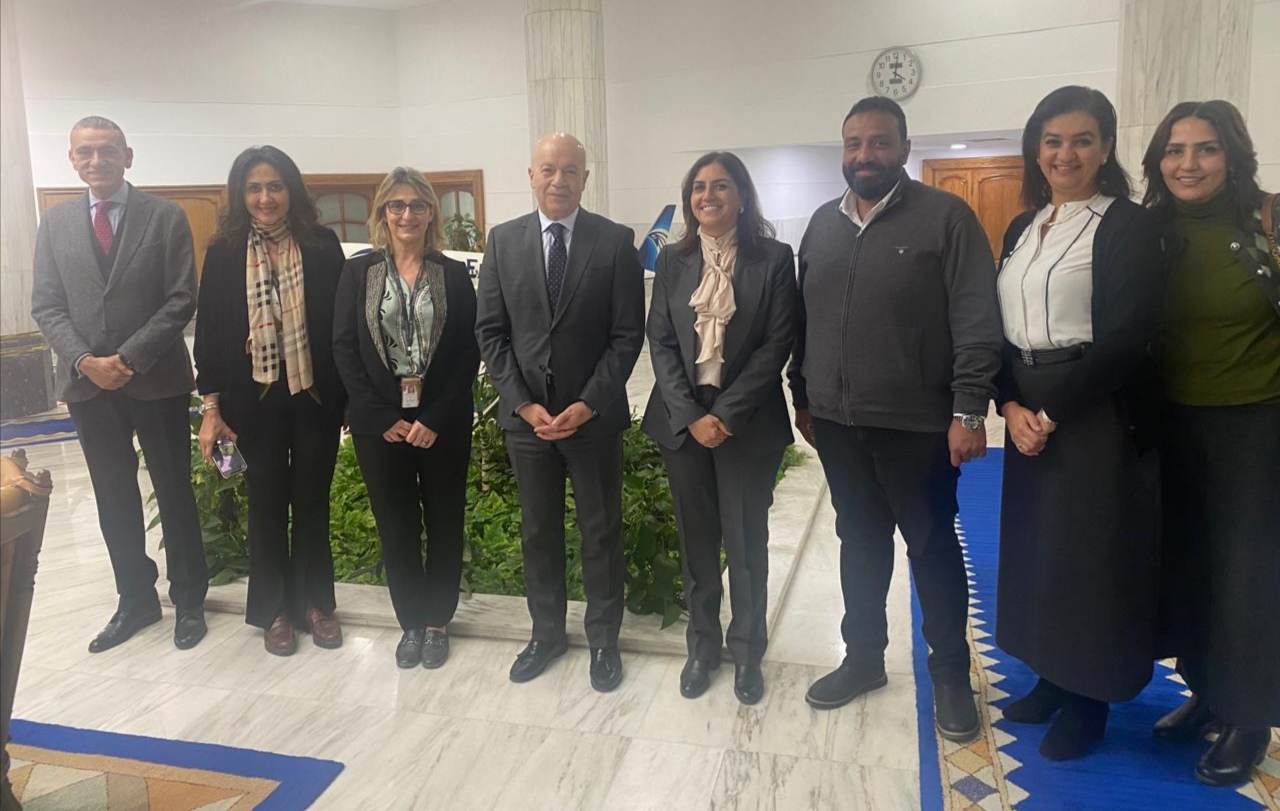 لتبادل الخبرات العالمية … رئيس الشركة القابضة لمصرللطيران يلتقى الرئيس التنفيذى لاستراحات تحالف ستار العالمى بفرنسا