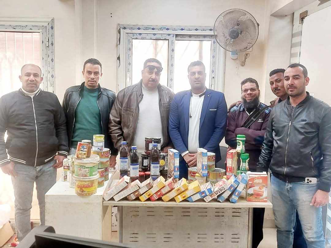 غلق مستودع بوتجاز وتحرير ٣٥٣ محضر داخل الأسواق بأسيوط