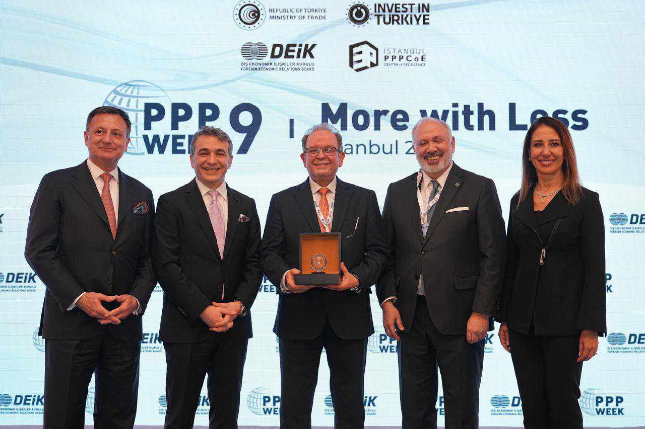 وزارة المالية تحصد جائزتين دوليتين من منظمة «WAPPP» ومؤتمر «PPP WEEK» بأسطنبول