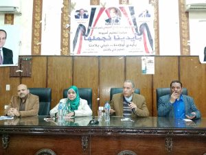 وكيل تعليم أسيوط يناقش تفعيل إمكانيات المدارس الفنية لتوفير منتجات متنوعة بجودة عالية