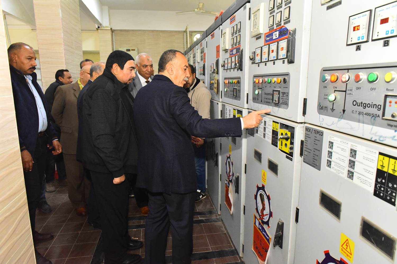 تخصيص مبنى لإنشاء لوحة توزيع كهرباء جديدة بمنطقتي المعلمين والأربعين في أسيوط