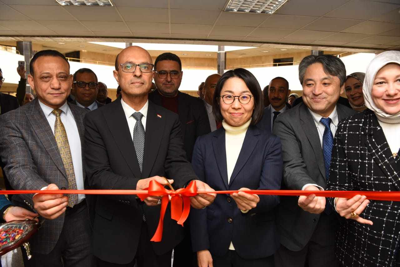 رئيس جامعة أسيوط يفتتح المركز الياباني للتعليم والأنشطة البحثية