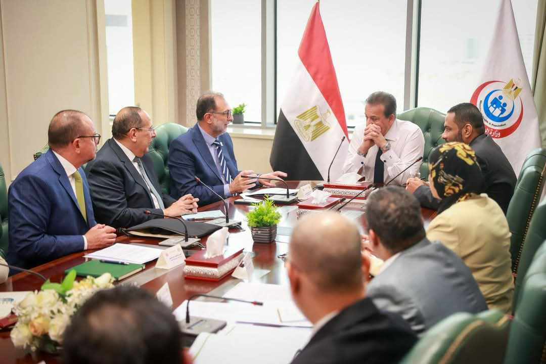 وزير الصحة يعقد اجتماعًا لمناقشة سب ترشيد استهلاك السكر للحد من الأمراض المزمنة