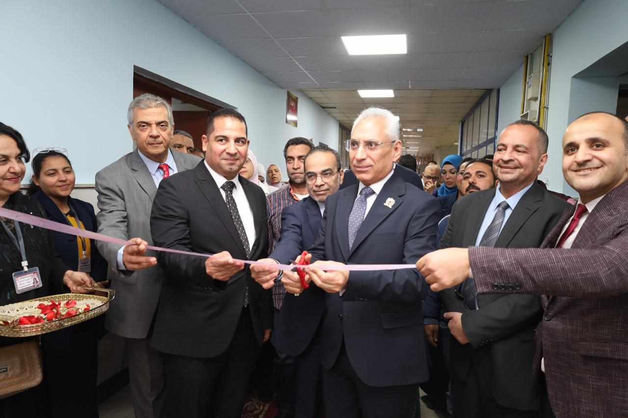 رئيس جامعة المنيا يفتتح تطوير وتجهيز وحدة غسيل كلى ومعمل تحاليل  بمستشفى الكلى والمسالك البولية الجامعي