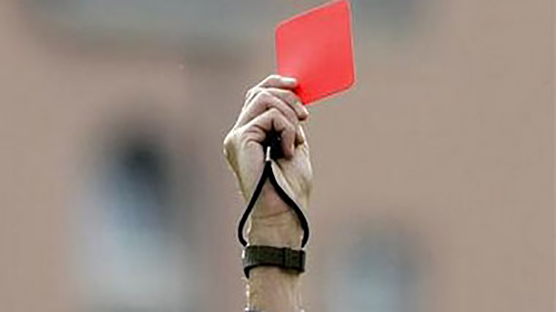 «كارت أحمر» من الأندية فى وجه التحكيم