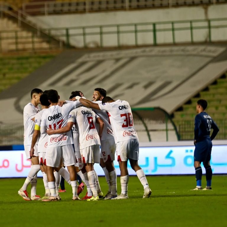 لاعبي الفريق الأول لكرة القدم بالزمالك