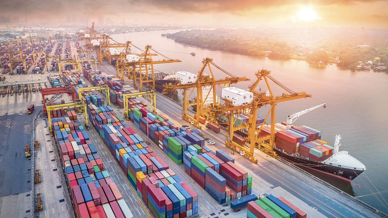 «الموانئ» قلاع حماية مصرية وسط حرب التجارة العالمية