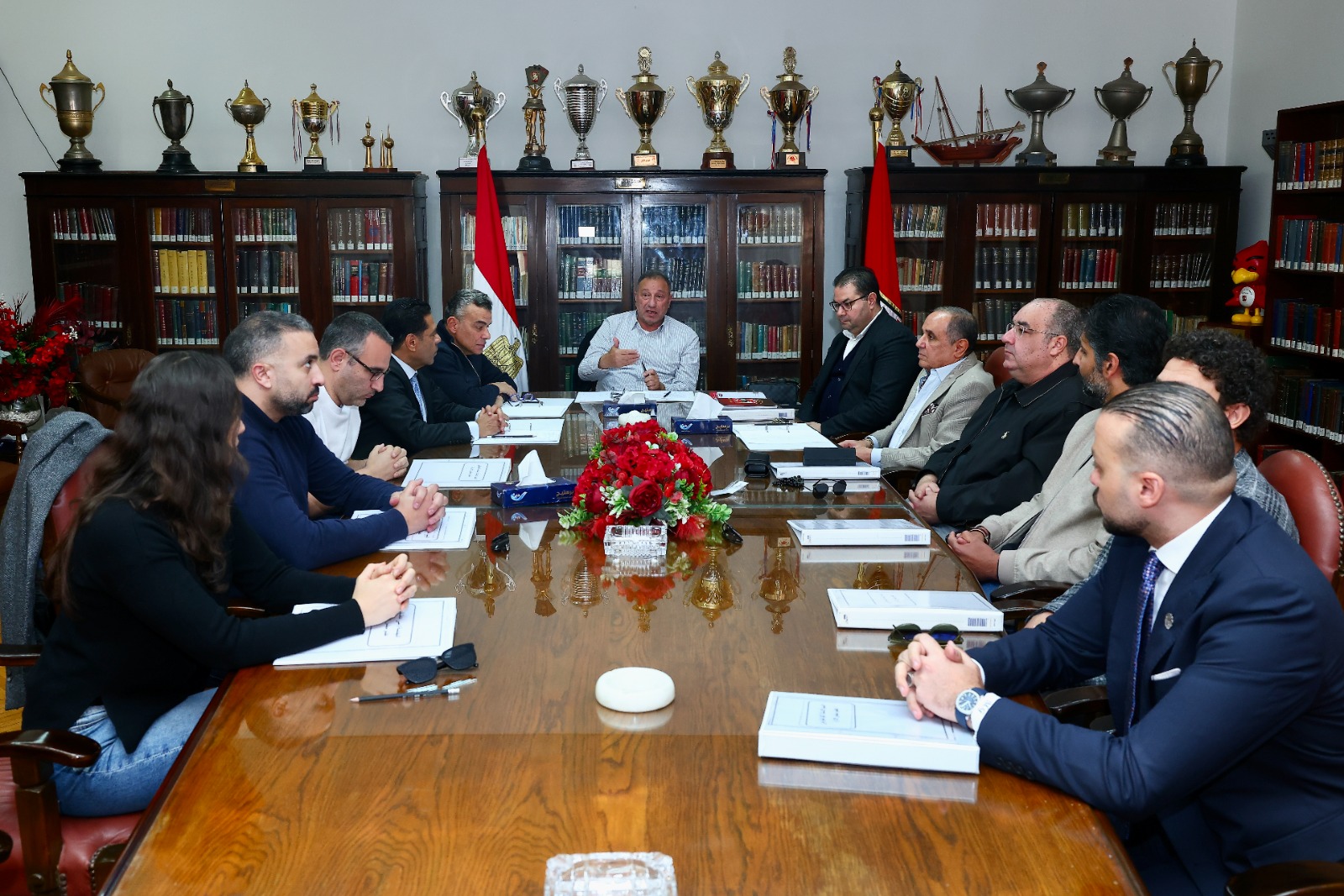 الأهلي يتمسك بقرار تأجيل مباراته أمام الزمالك 