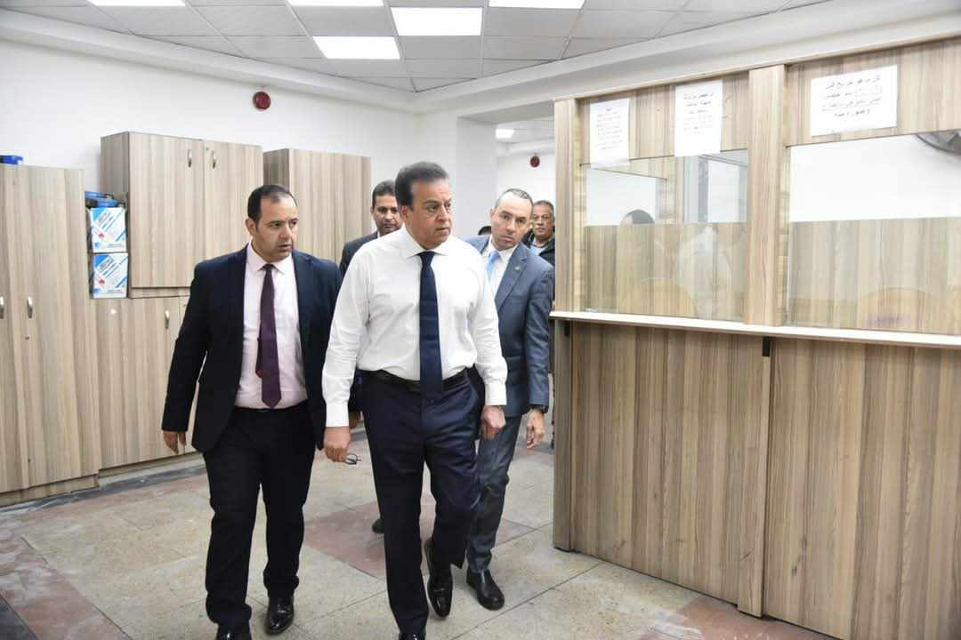 أبرز توصيات وزير الصحة خلال تفقده المعامل المركزية والعلاج الحر وإدارة التراخيص