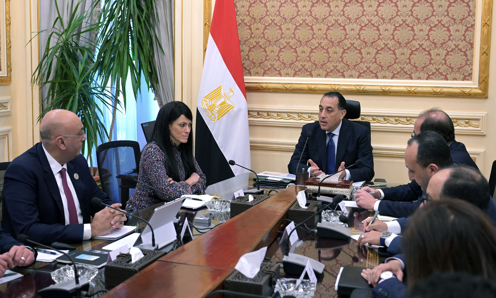 رئيس الوزراء يناقش خطط الاستدامة المالية لجهاز المشروعات