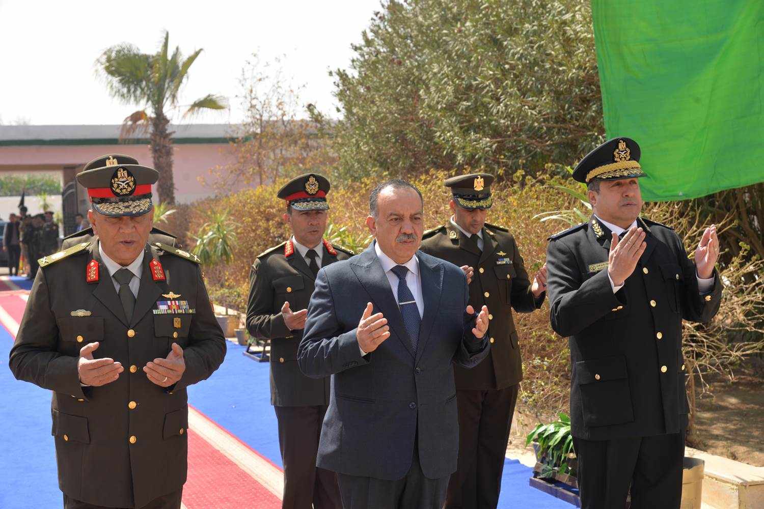 محافظ أسيوط يشارك فى إحتفالات يوم الشهيد بالمنطقة الجنوبية العسكرية