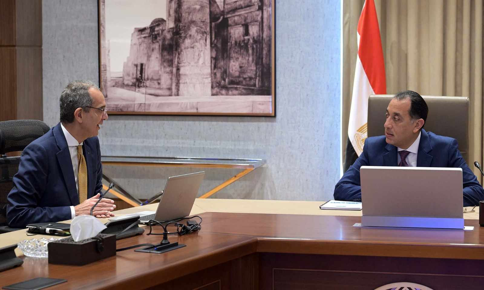 مدبولي يتابع جهود التحول الرقمي والتوسع في ميكنة الخدمات