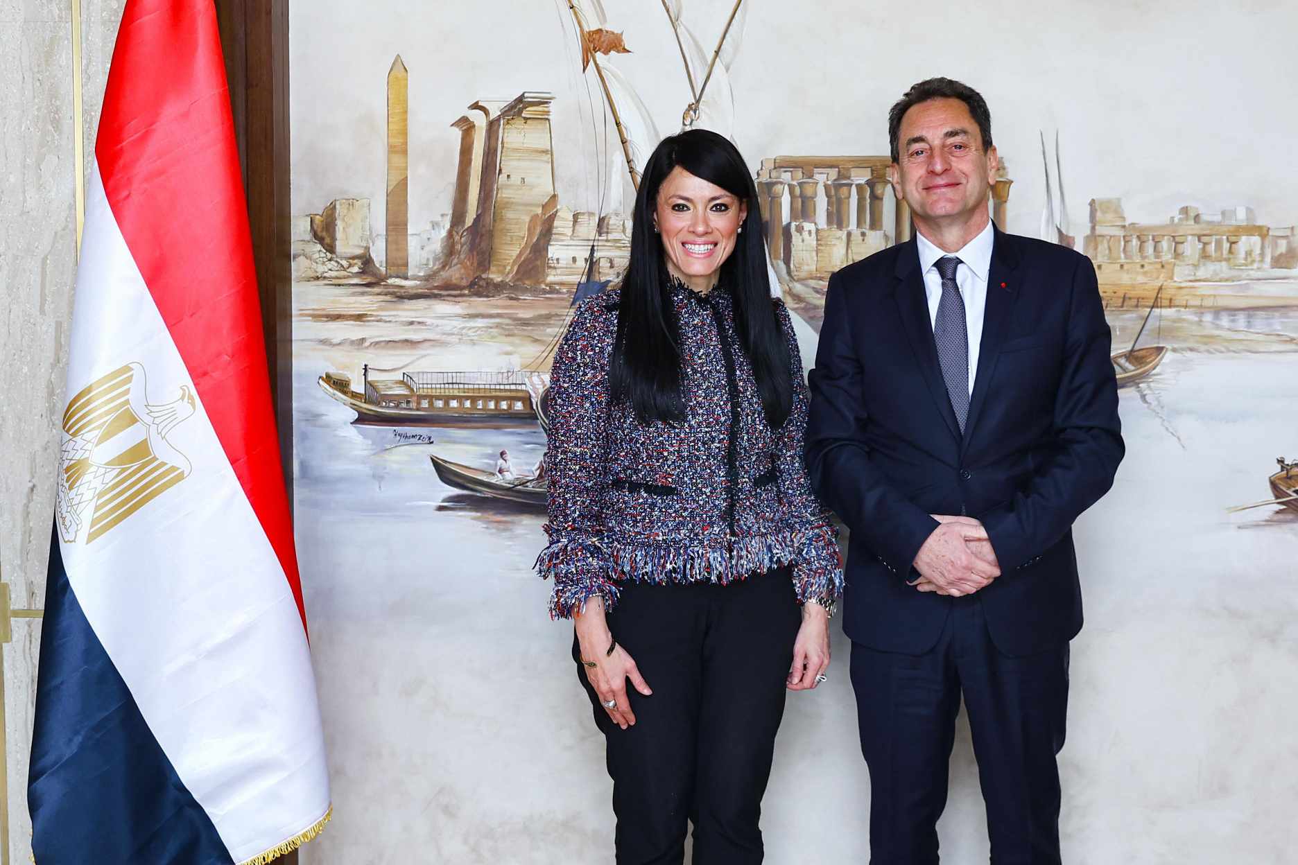 المشاط والسفير الفرنسي يبحثان أولويات الشراكة في الفترة المقبلة