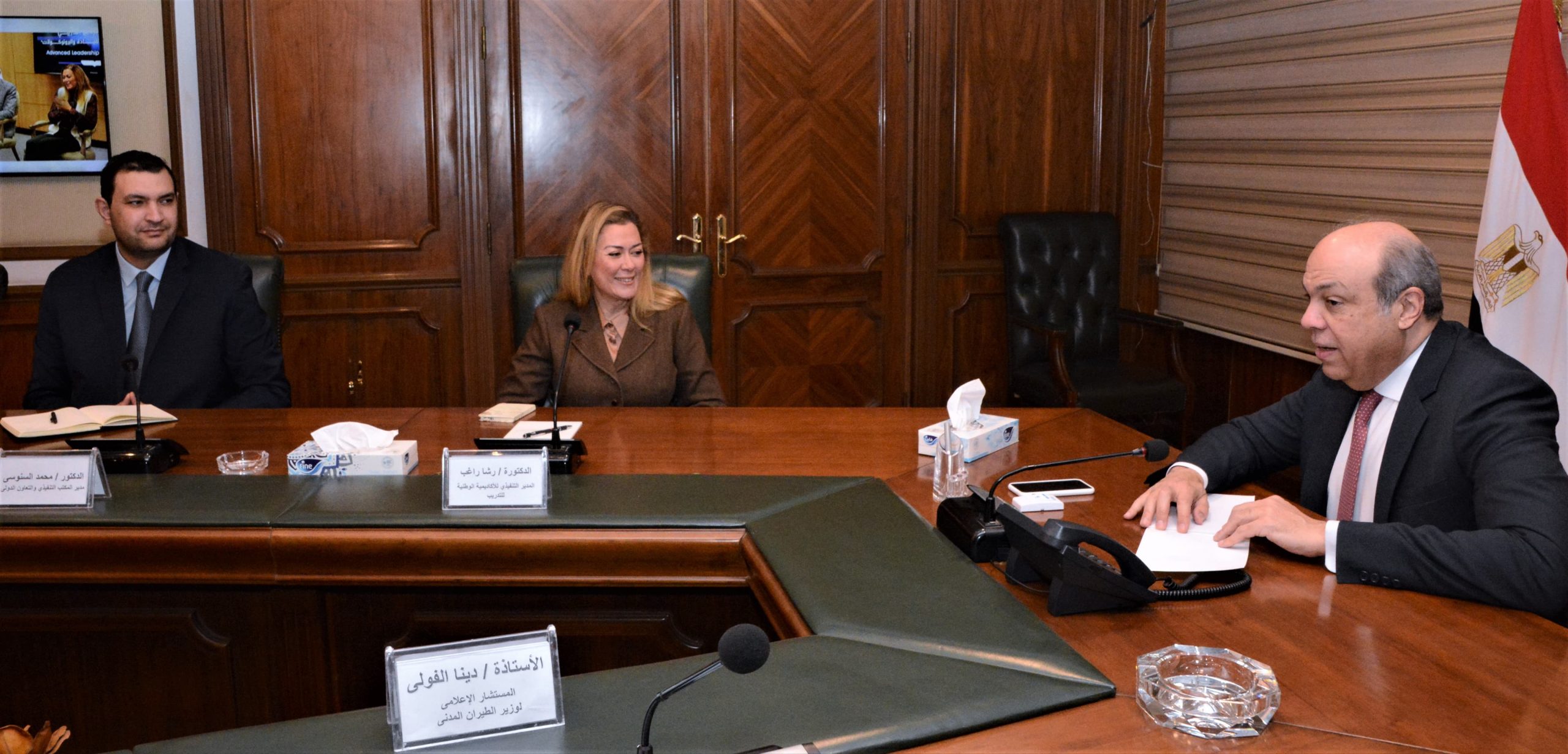 وزير الطيران يبحث مع المدير التنفيذي للأكاديمية الوطنية للتدريب سُبل التعاون المشترك