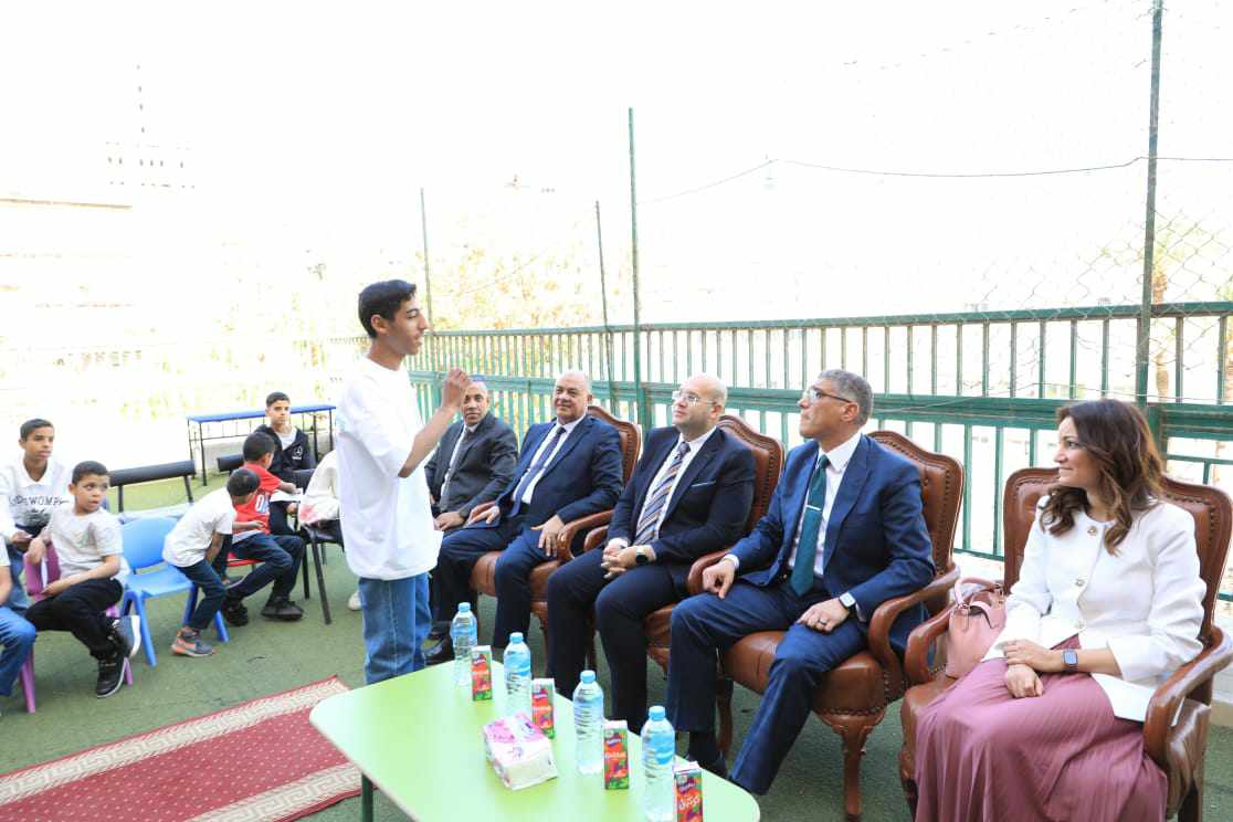 محافظ الجيزة يتفقد جمعية الخدمات المتكاملة ودار الهنا لرعاية الأيتام والمسنين بالعجوزة