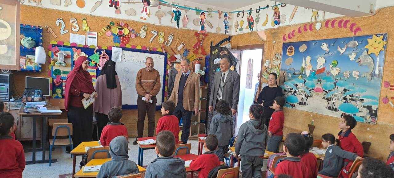 وكيل تعليم أسيوط يتفقد بعض مدارس إدارة ديروط