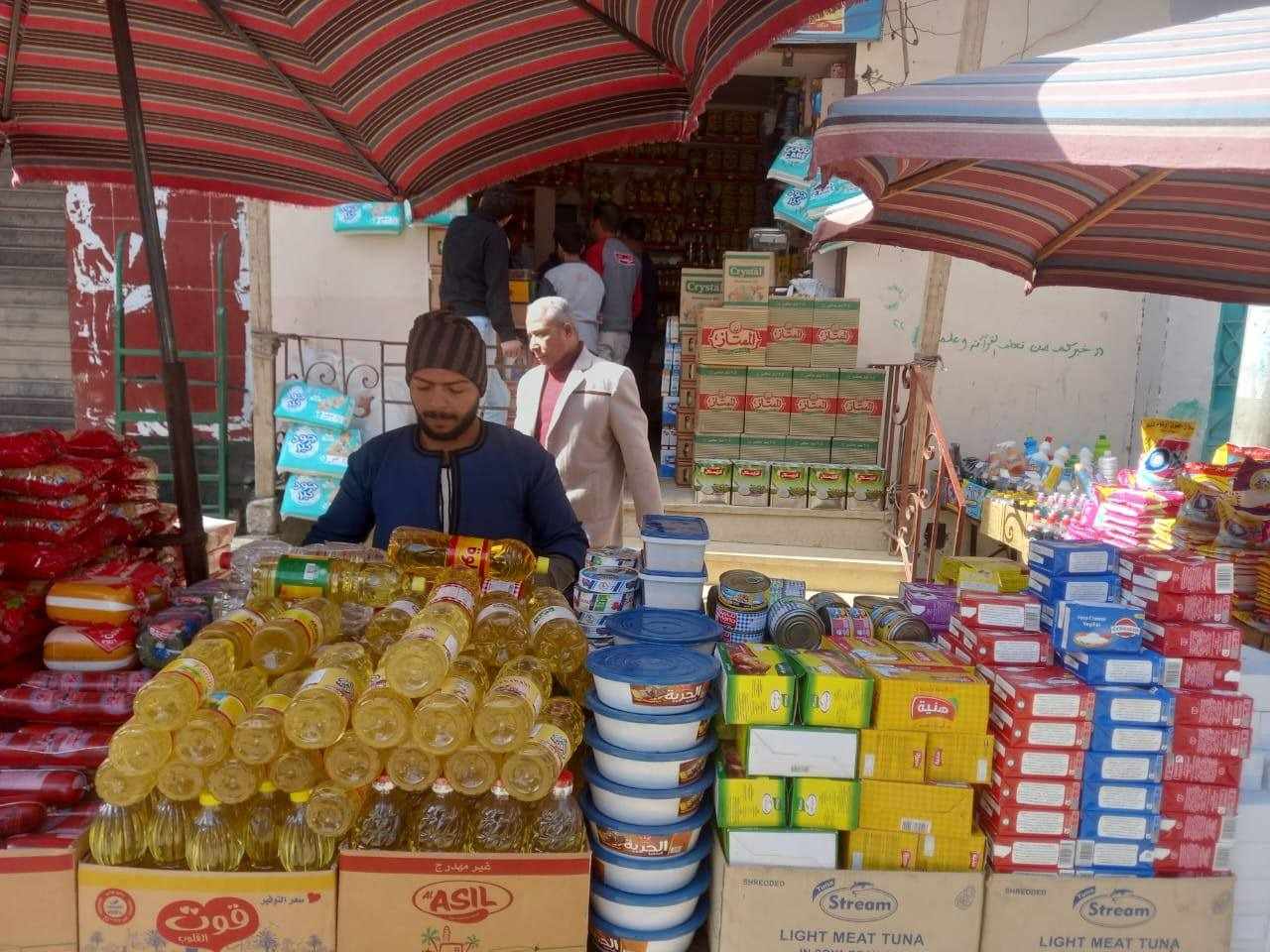 افتتاح 8 معارض ومنافذ أهلاً رمضان للسلع الغذائية بمركز أبنوب في أسيوط