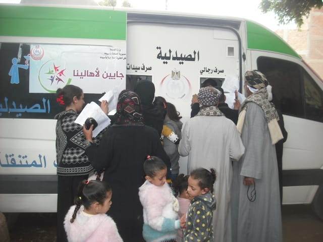 مديرية صحة أسيوط تنظم قوافل طبية بالقرى وتقديم الدعم لها بمنقباد