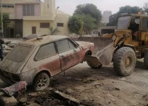 تحرير 971 مخالفات الملصق الإلكتروني ورفع 40 سيارة ودراجة نارية متروكة