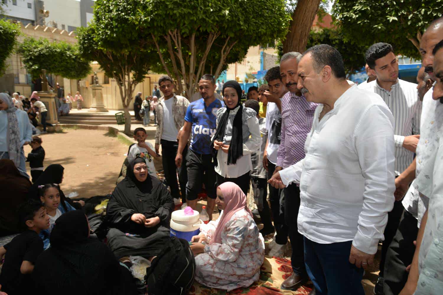 محافظ أسيوط يتفقد الحدائق والمتنزهات خلال شم النسيم